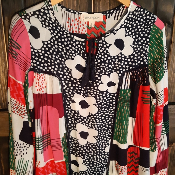 Luna Moon Peasant Blouse - Picture 5 of 6